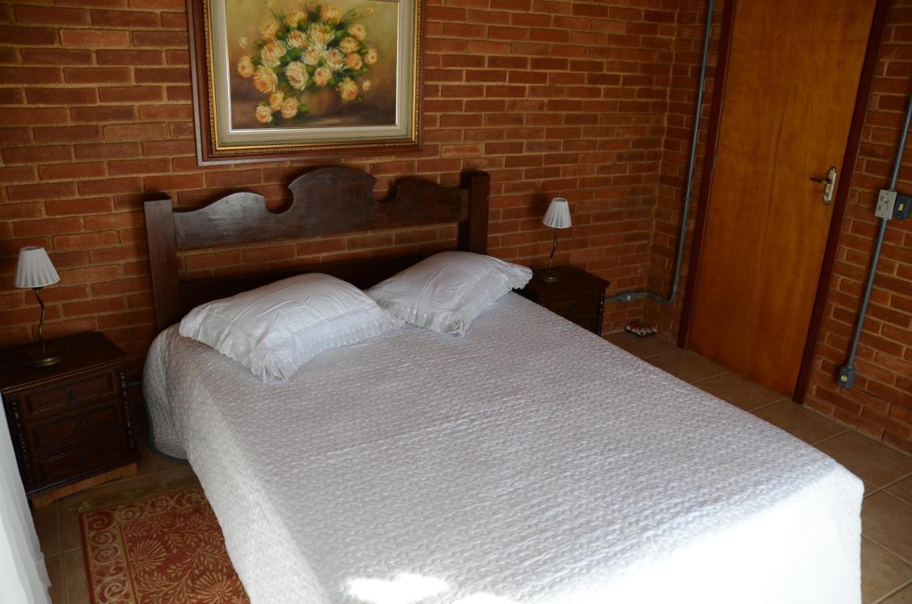 Villa Casa Em Penedo Penedo  Esterno foto